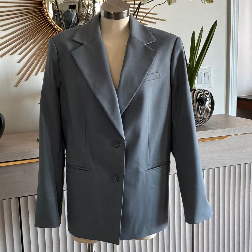 ALO Yoga Women's Slate Gray Two-Button Blazer